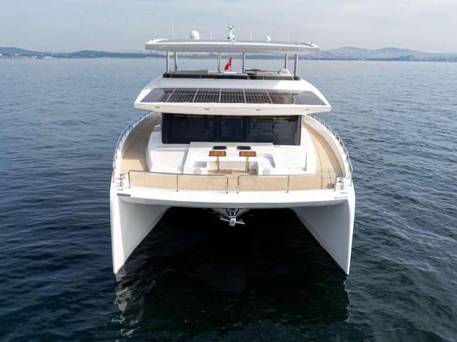 土耳其VisionF Yachts交付首艘全电动E-Cat 80双体游艇(图8)