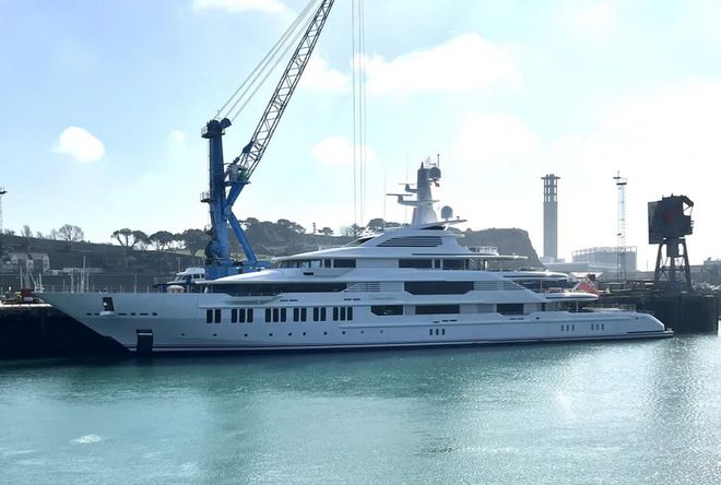 九游官网价值15亿美元《哈利波特》作者JK罗琳的“魔法巨轮”开放租赁！(图4)