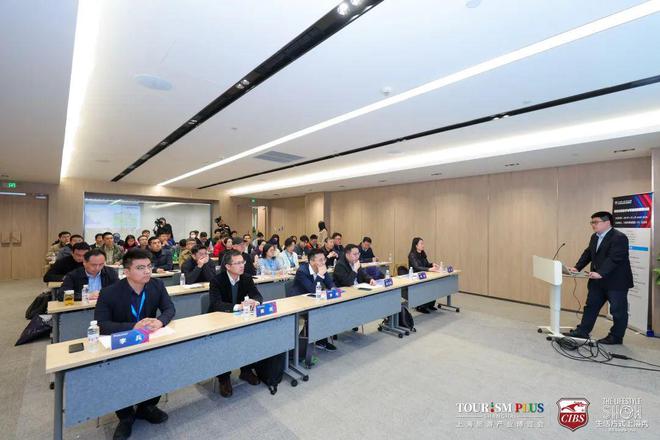 ExploMar擎波探索燃爆上海国际游艇展以高性能引领水上零碳出行(图7)