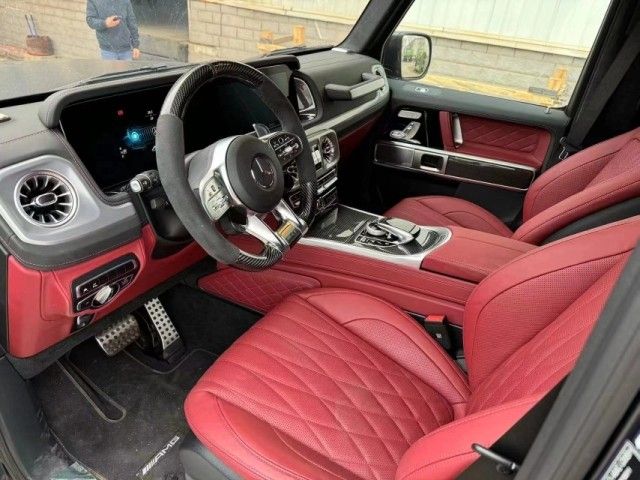 2025款奔驰G63 4x4现车报价大G中的大哥傲视群雄(图6)