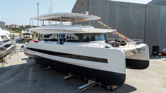 九游appVisionF Yachts第二艘24米全电动双体船下水(图1)