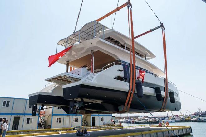 九游appVisionF Yachts第二艘24米全电动双体船下水(图5)