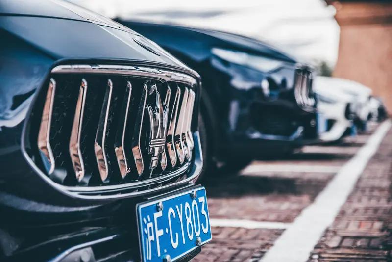 九游官网15款玛莎拉蒂总裁仅售195万升级内饰超亮眼(图2)