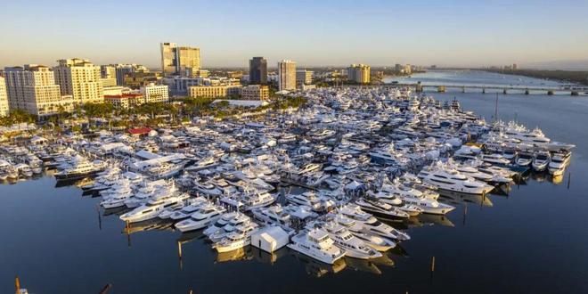 即将在2026年棕榈滩国际游艇展亮相的十大顶级超艇(图1)