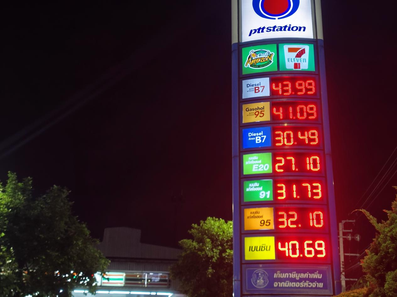 有钱加不到油普吉岛游船停摆：中东战火燃烧东南亚被超百美元油价逼到墙角(图3)