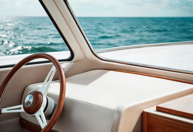 三亚游艇哪家性价比高？想玩出海的朋友一定要看过来！(图2)