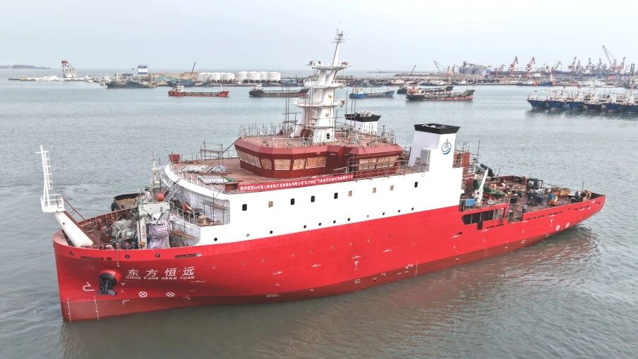 九游官网国内首艘海上航天发射指挥保障船“东方恒远”号下水(图1)