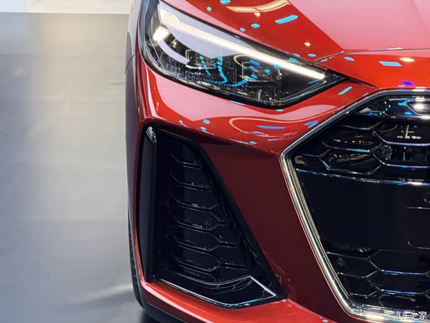 2026北京车展：九游官网奇瑞瑞虎X艾瑞泽SiCAR V23白武士等多车首发！(图8)