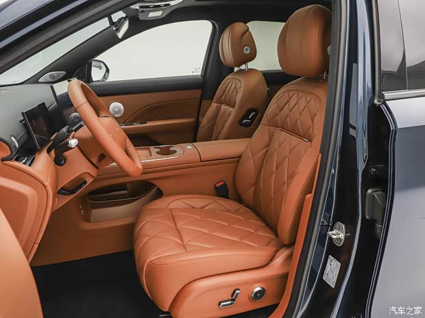 2026北京车展：九游官网奇瑞瑞虎X艾瑞泽SiCAR V23白武士等多车首发！(图27)