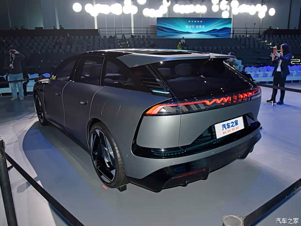 2026北京车展：九游官网奇瑞瑞虎X艾瑞泽SiCAR V23白武士等多车首发！(图41)