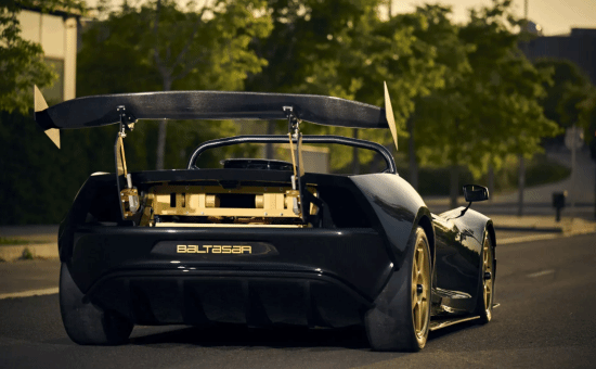 800公斤电动赛车亮相！短短5分钟可充电80%(图3)