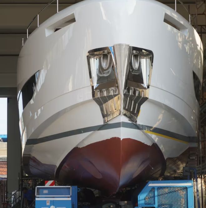 意大九游娱乐官方网站利Giangraso首艘自主全铝24米G24游艇准备下水(图2)