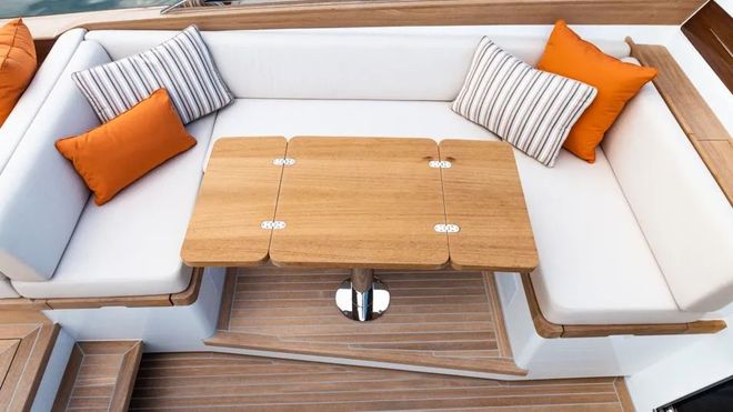 70年代意大利经典木制游艇的超现代再现(图9)