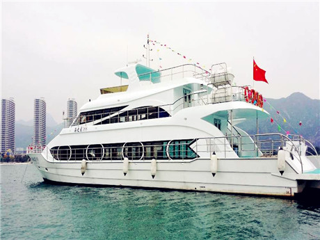 九游官方app入口王思聪日本租游艇出海！女伴已换成外国美女！黄一鸣带着孩子蹦迪