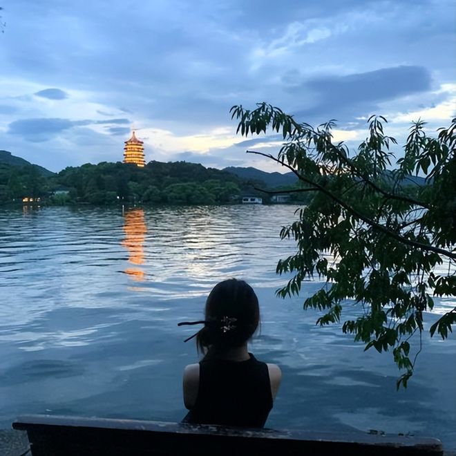 去苏杭旅行一周需要花多少钱？苏杭跟团7日游路线+费用+必去景点