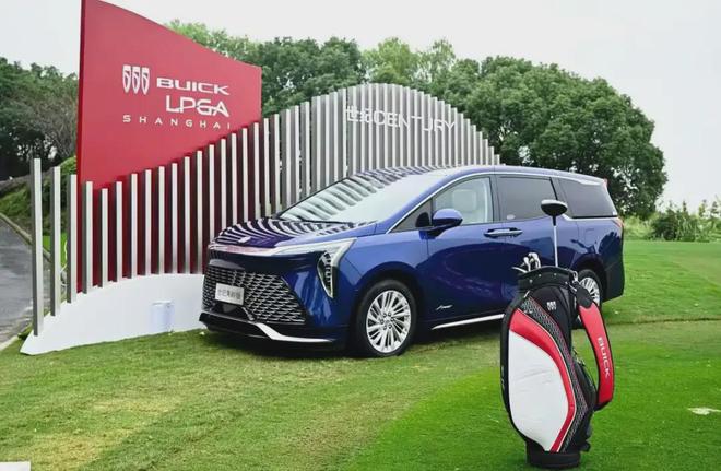 五菱星光730领衔4款MPV密集发布！还有超级豪车灵感竟来自狗狗(图7)