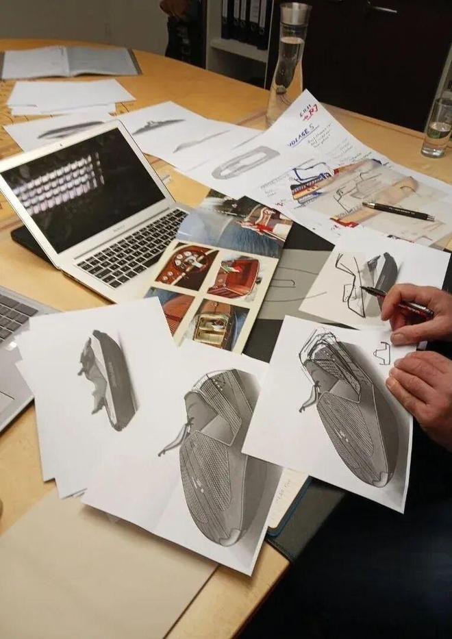 碳木交响曲：德国初创公司准备打造一款静奢电动摩托艇(图3)