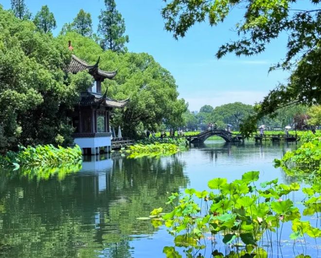 2025杭州旅游团报价：三天两晚花费680元起 组团价+经典景点指南(图3)