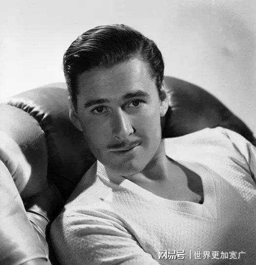 被誉为行走的荷尔蒙坏小子埃罗尔·弗林欲望毁掉的人生(图7)