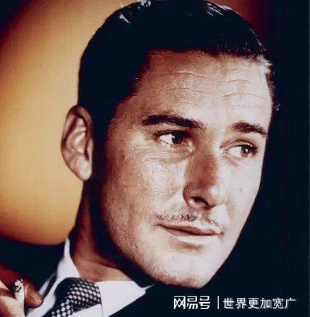 被誉为行走的荷尔蒙坏小子埃罗尔·弗林欲望毁掉的人生(图22)