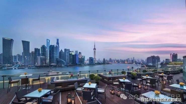 九游app白金湾府邸 (官方认证售楼处) 官网 - 白金湾府邸销售中心 - 环境户型价格地址楼盘详情配套电话(图4)