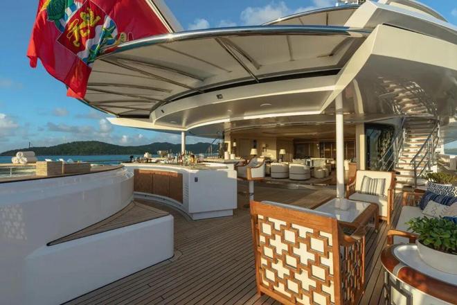 JK罗琳超艇“Samsara”号成2025年航行冠军 年赚千万美元租赁费(图3)