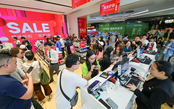 海南封关满月旅居三亚的游艇迷想开个造船厂(图3)